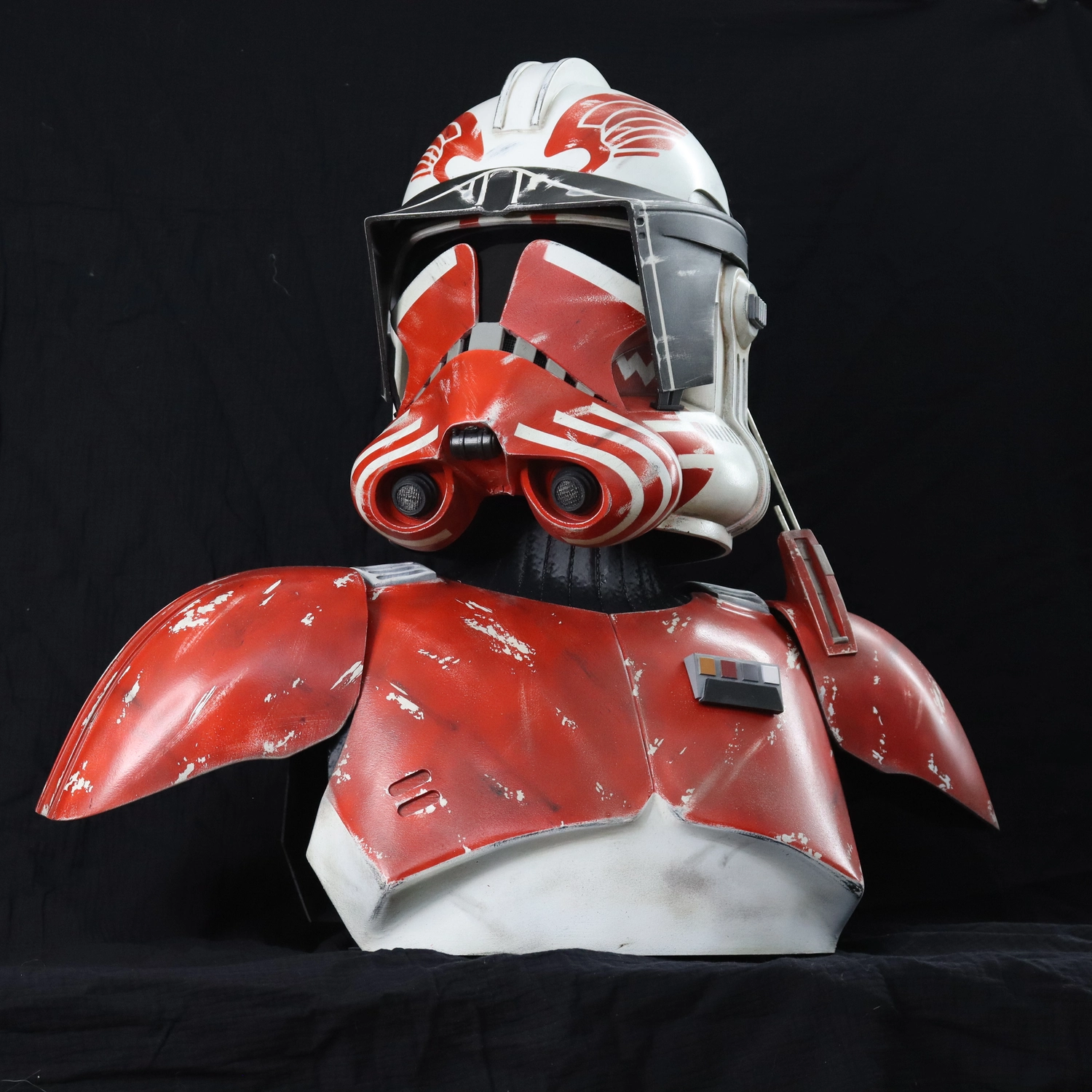 Commander Thorn bust